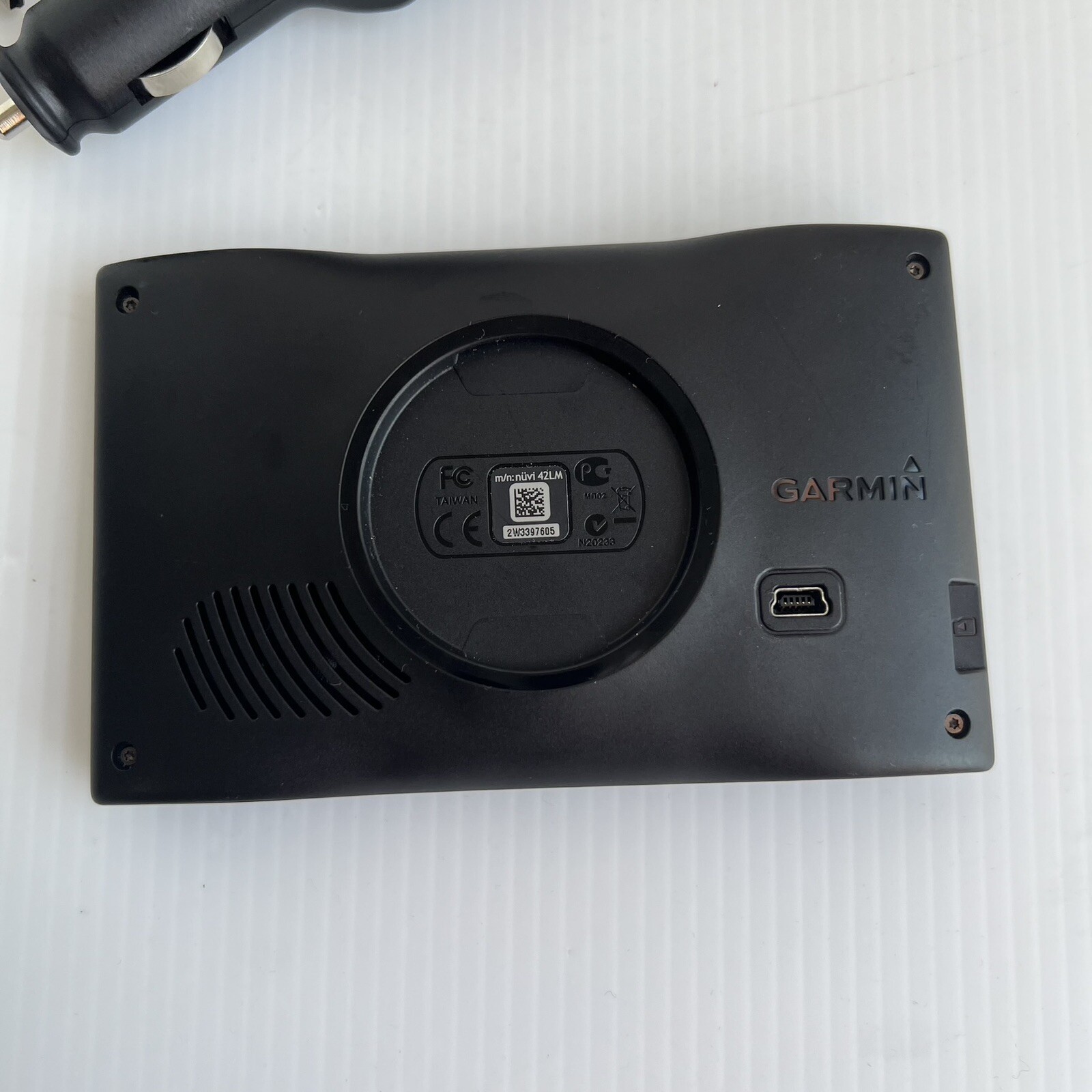 Garmin Nuvi 42LM 4.3" Portable GPS Navigator Plus Car Charger Tested