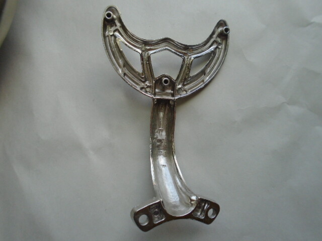 HAMPTON BAY HUGGER CEILING FAN REPLACEMENT ARM/BRACKET SILVER