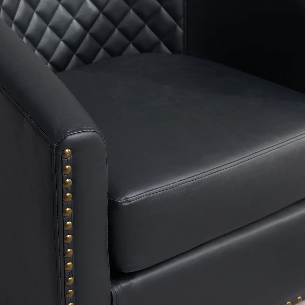 Open Box] Logan Tufted Faux Leather Swivel Club Chair (Retail price $269)