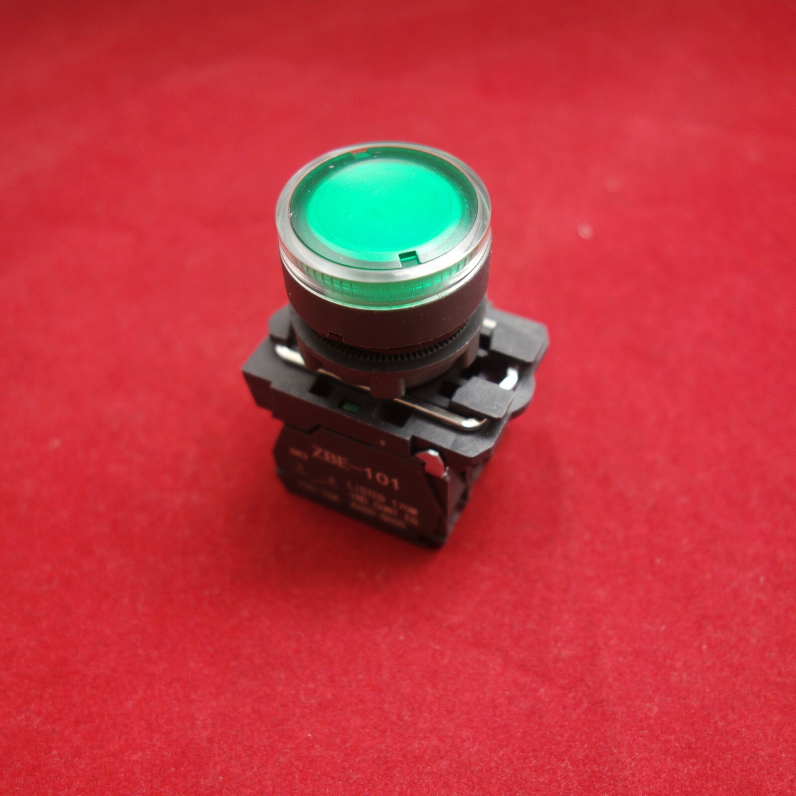 22mm Green Illuminated pushbutton Switch Fits XB5AW33M5 220/240V LED Momentary
