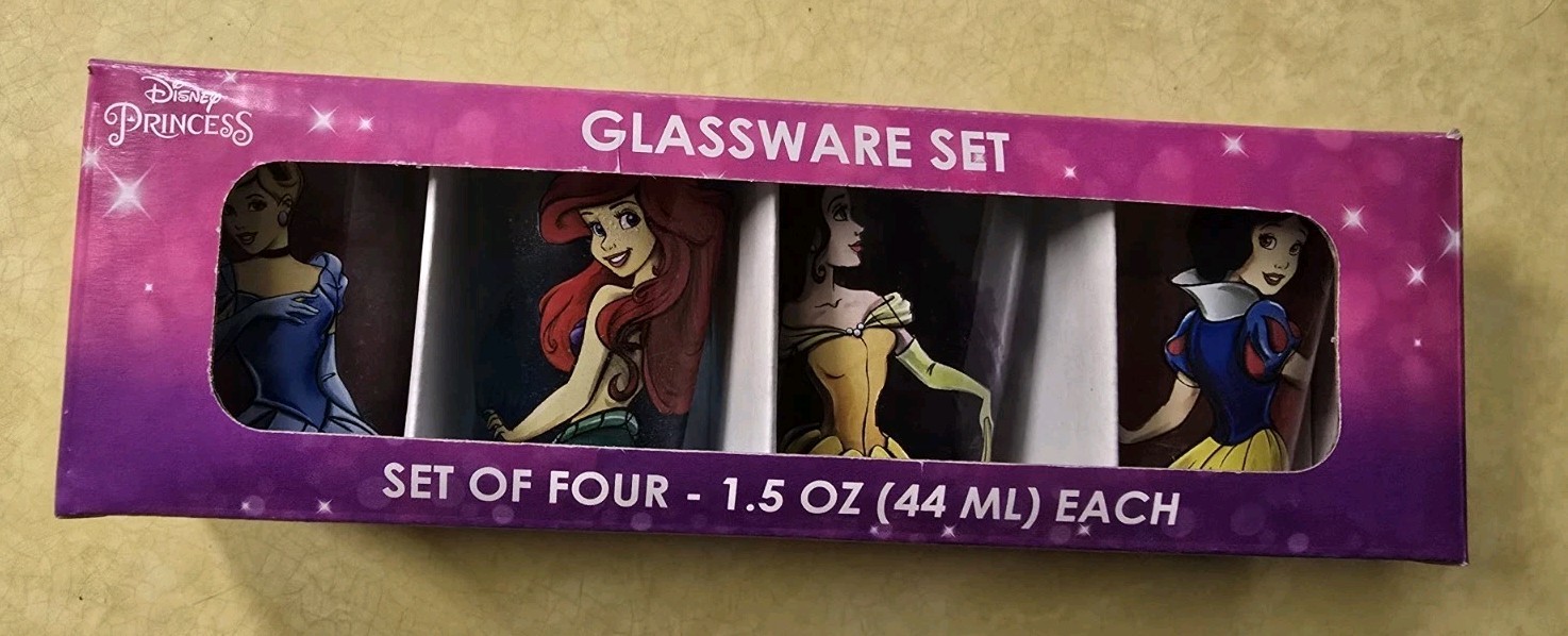 Silver Buffalo Disney Princess Portrait 4 Pack Mini Shot Glasses 1.5 Ounces NIB