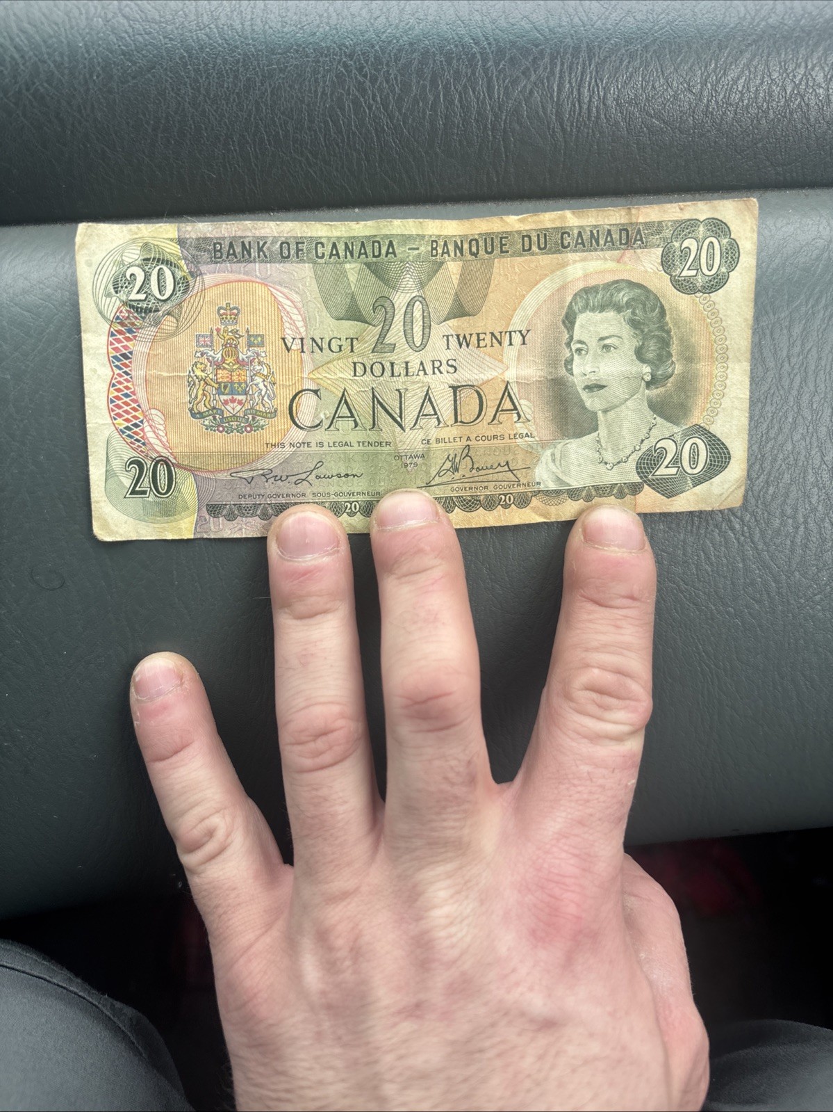 $20 VINGT 1979 BANK NOTE QUEEN ELIZABETH'S FACE ON THE FRONT GOOD CONDITION
