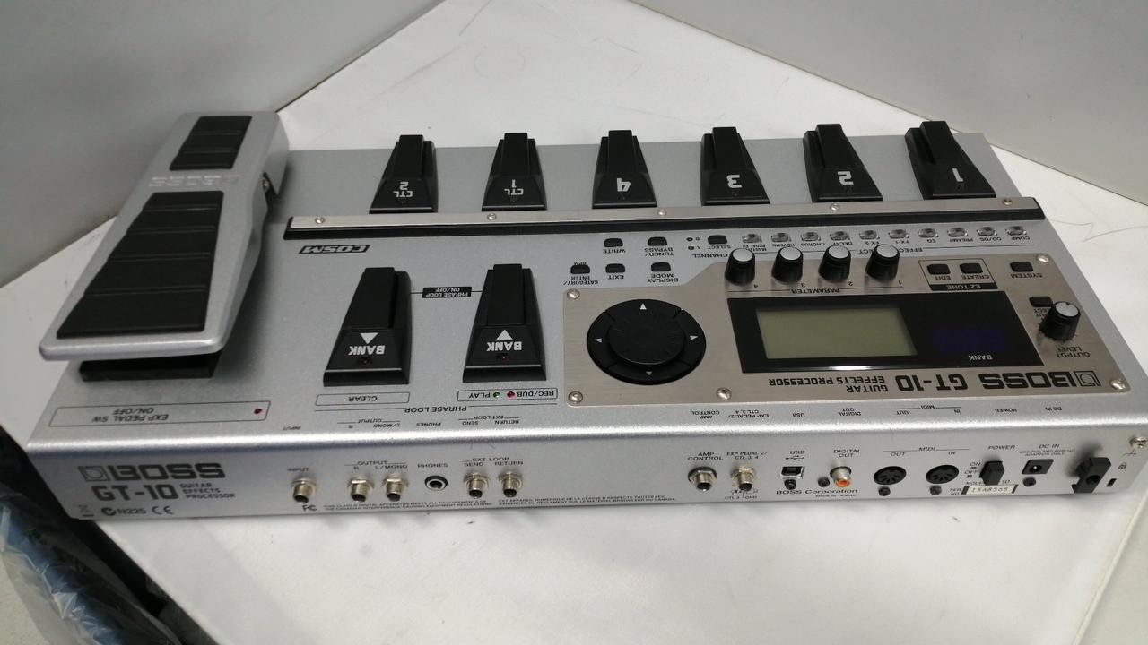 BOSS Effect GT-10