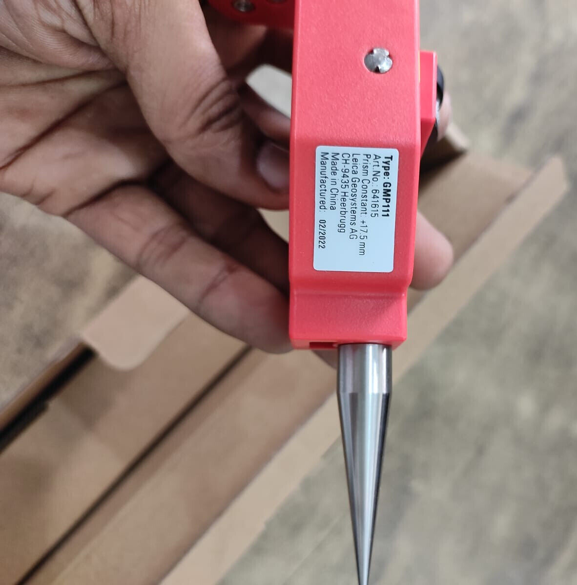New LEICA GMP111 MINI PRISM WITH ALUMINUM POLE with SS Point