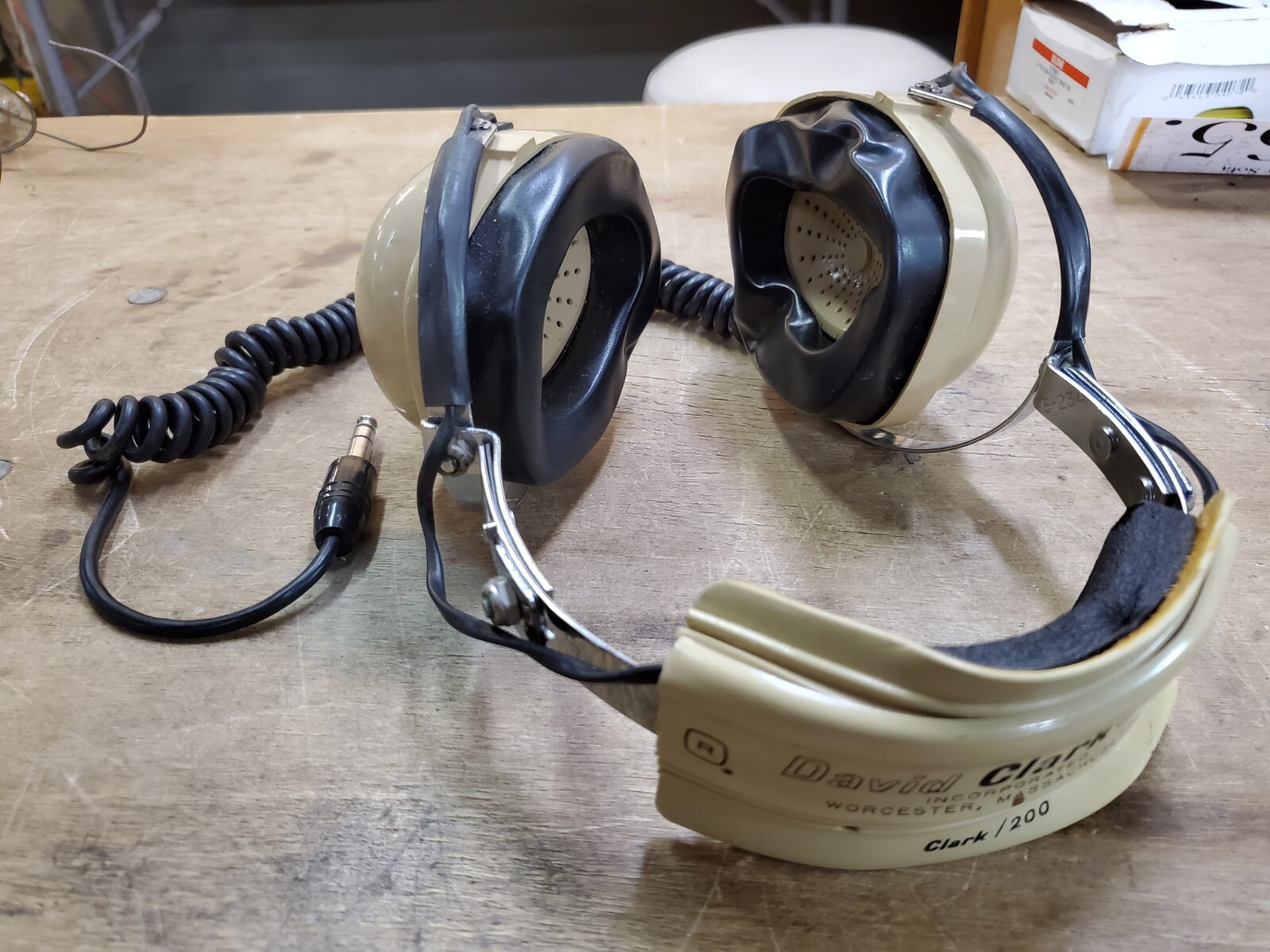 David Clark 200 General Aviation Headset Headphones for Repair, Loose Connection