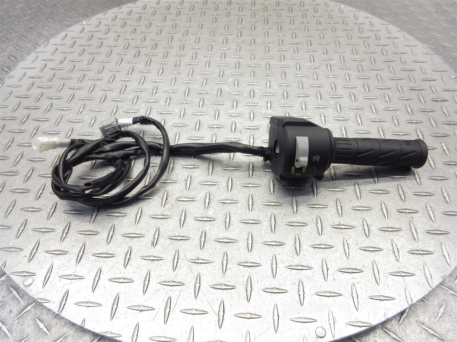 2023 22-24 Kawasaki Ninja 1000 SX Right Handlebar Switch Throttle Control Grip