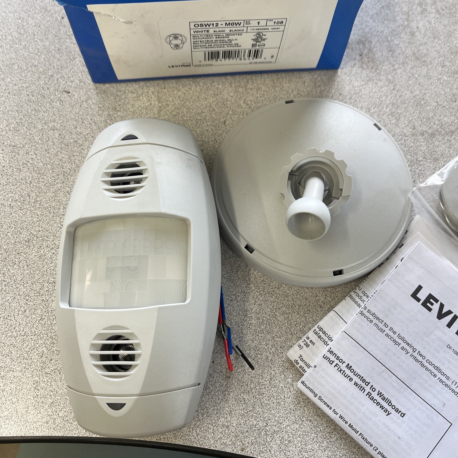Leviton OSW12-M0W Multi-Tech Wall Mounted Occupancy Sensor Motion BRAND NEW