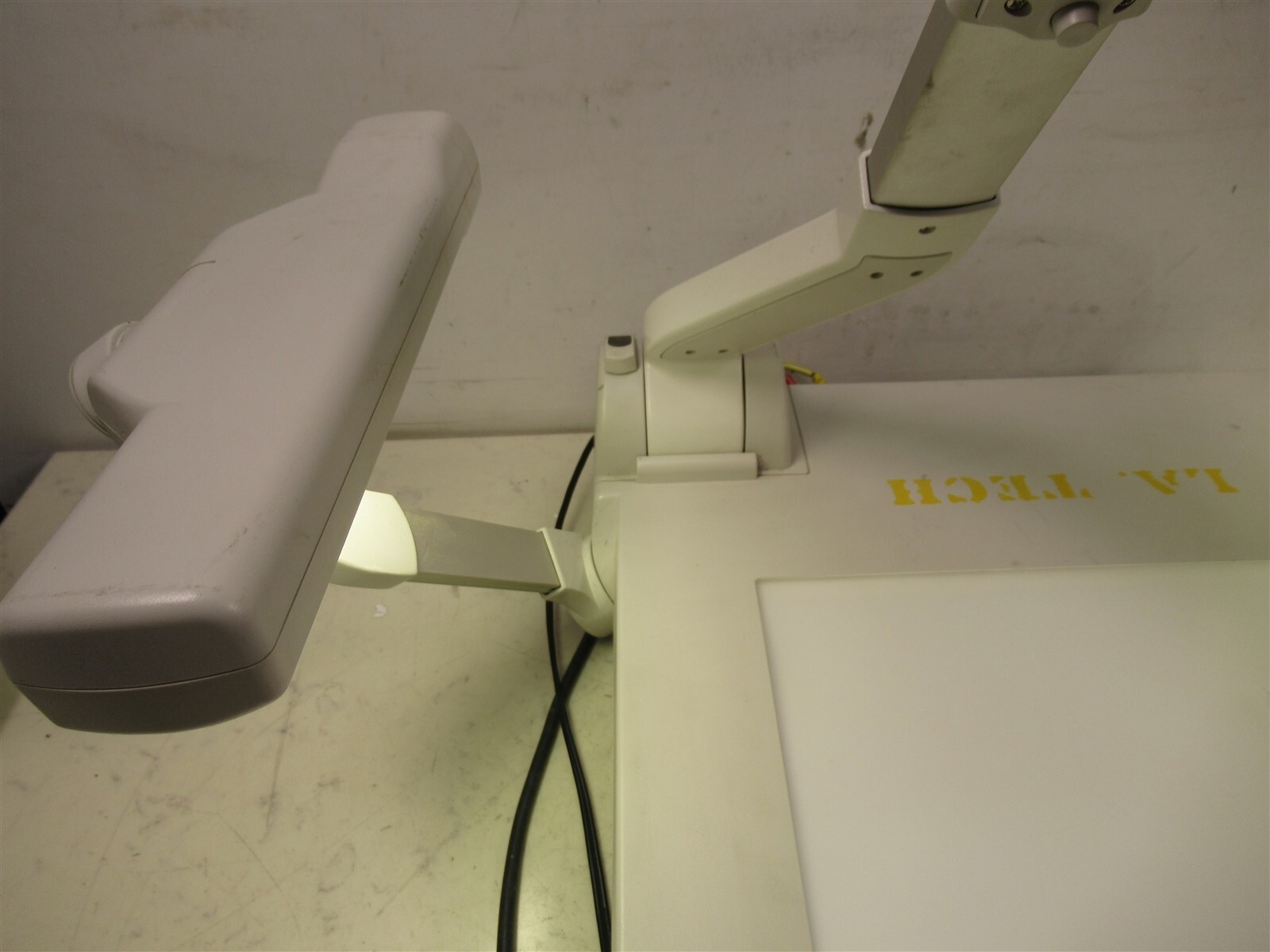 Samsung SVP-5500 Video Presenter Document Camera Classroom Overhead Unit