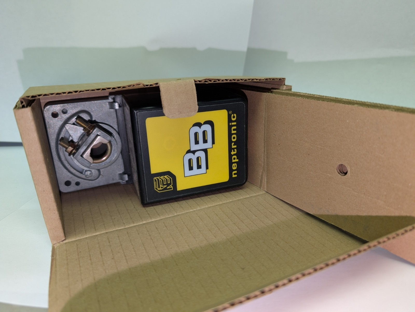 Neptronic BBMF2000A Actuator, 30in-lb, 5-25Sec. 26V