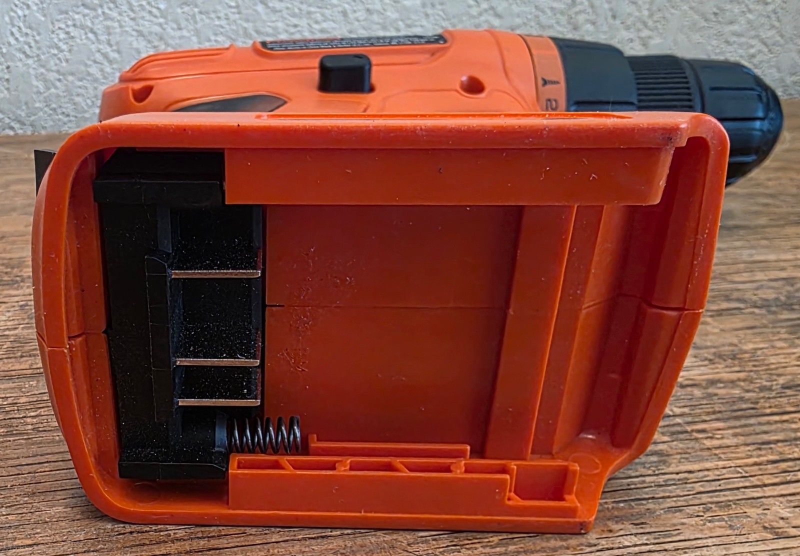 BLACK+DECKER 20V Max Cordless Drill/Driver LD120 / Tool ONLY EUC