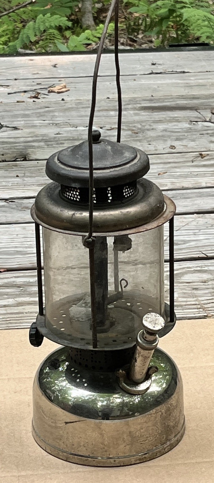 vintage coleman american ready lite lantern chase darkness