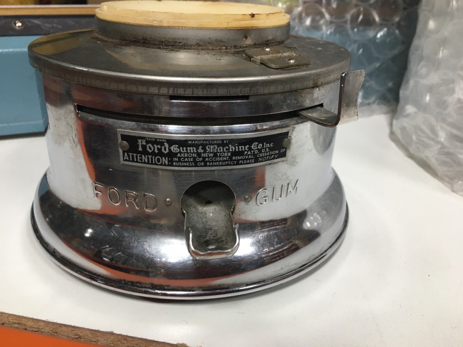 Ford Gum Chiclet Machine Body Tested and Working