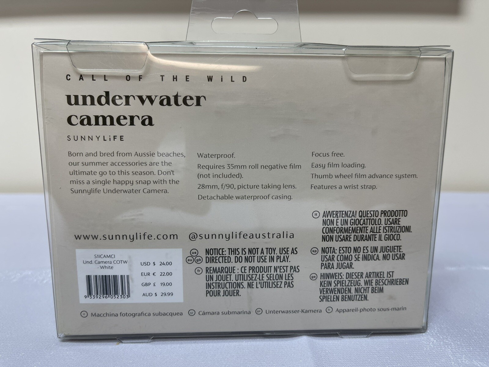 Sunny Life 35mm Underwater Camera 28mm f/90 picture lens Waterproof NIB