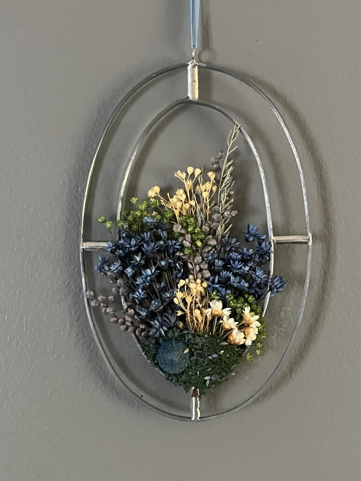 Vintage Dried Flowers Sun catcher Made In Poland Suncatcher 4x6in