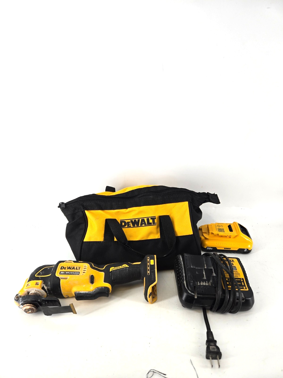 DEWALT DCS354 Cordless Oscillating Multi-Tool with 3Ah Battery & Charger