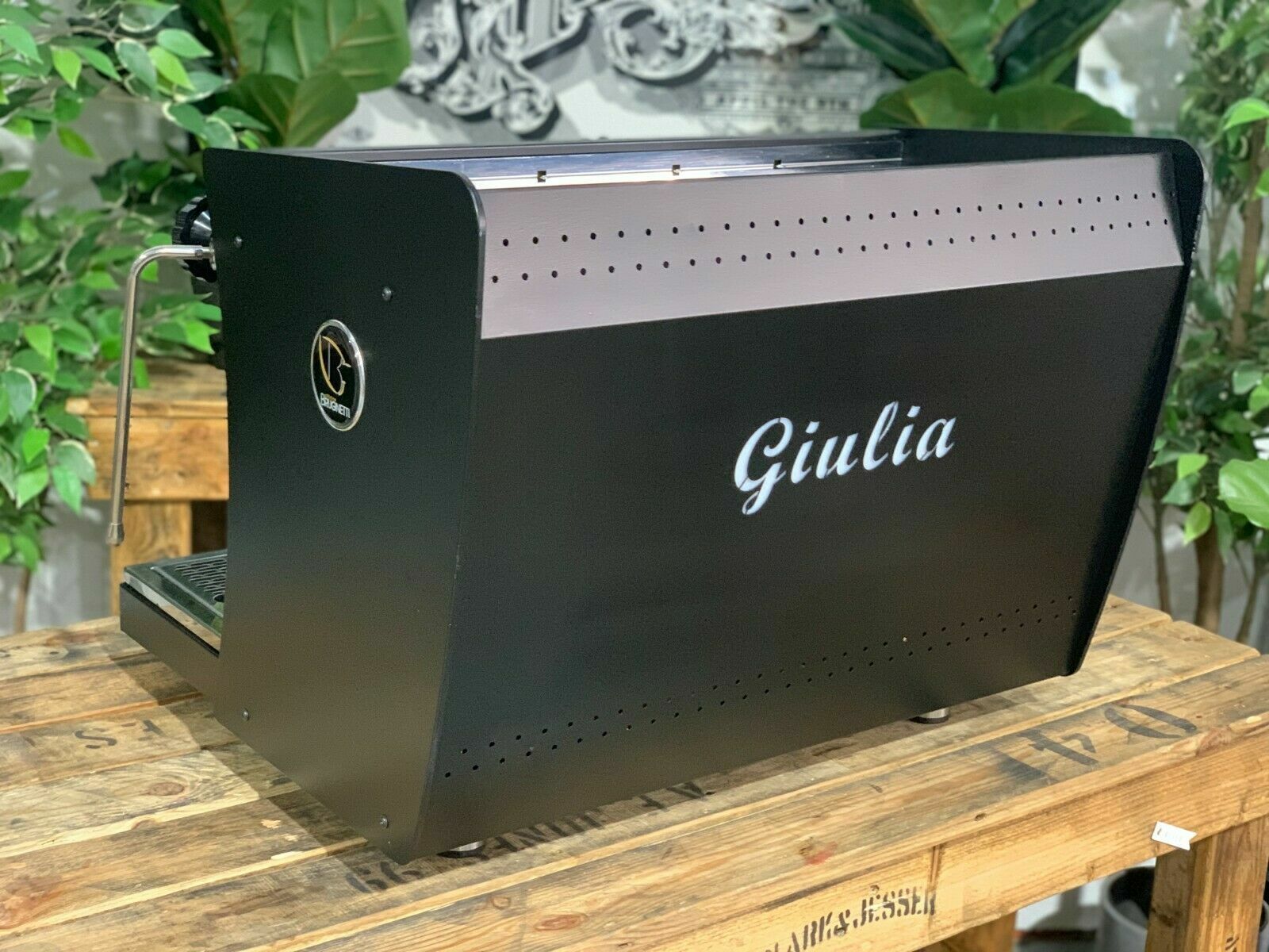 BRUGNETTI GUILIA MANUFACTUM 2 GROUP BLACK ESPRESSO COFFEE MACHINE COMMERCIAL