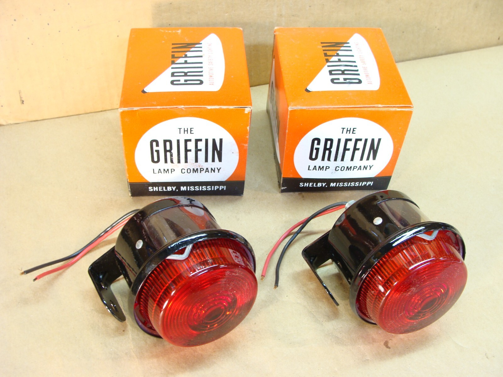 NEW 2 NOS vintage GRIFFIN LAMP STRATOLITE SAE42 stop tail light RV Jeep Willys