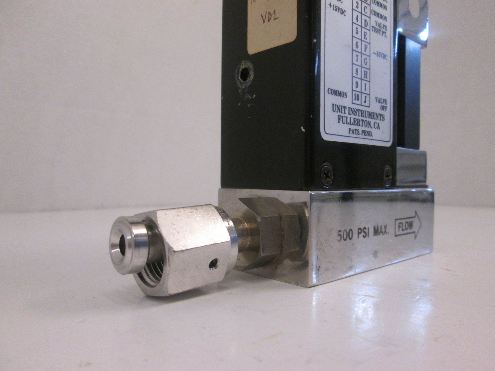 Unit UFC-1000, MFC, Mass Flow Controller, N2/H2, 500 SCCM, Used