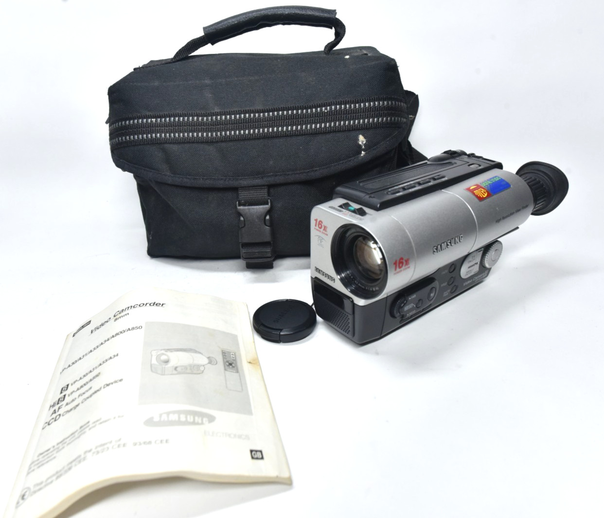 Samsung VP-A30 PAL Video 8 Camcorder Camera Silver Untested Prop Spares + Case