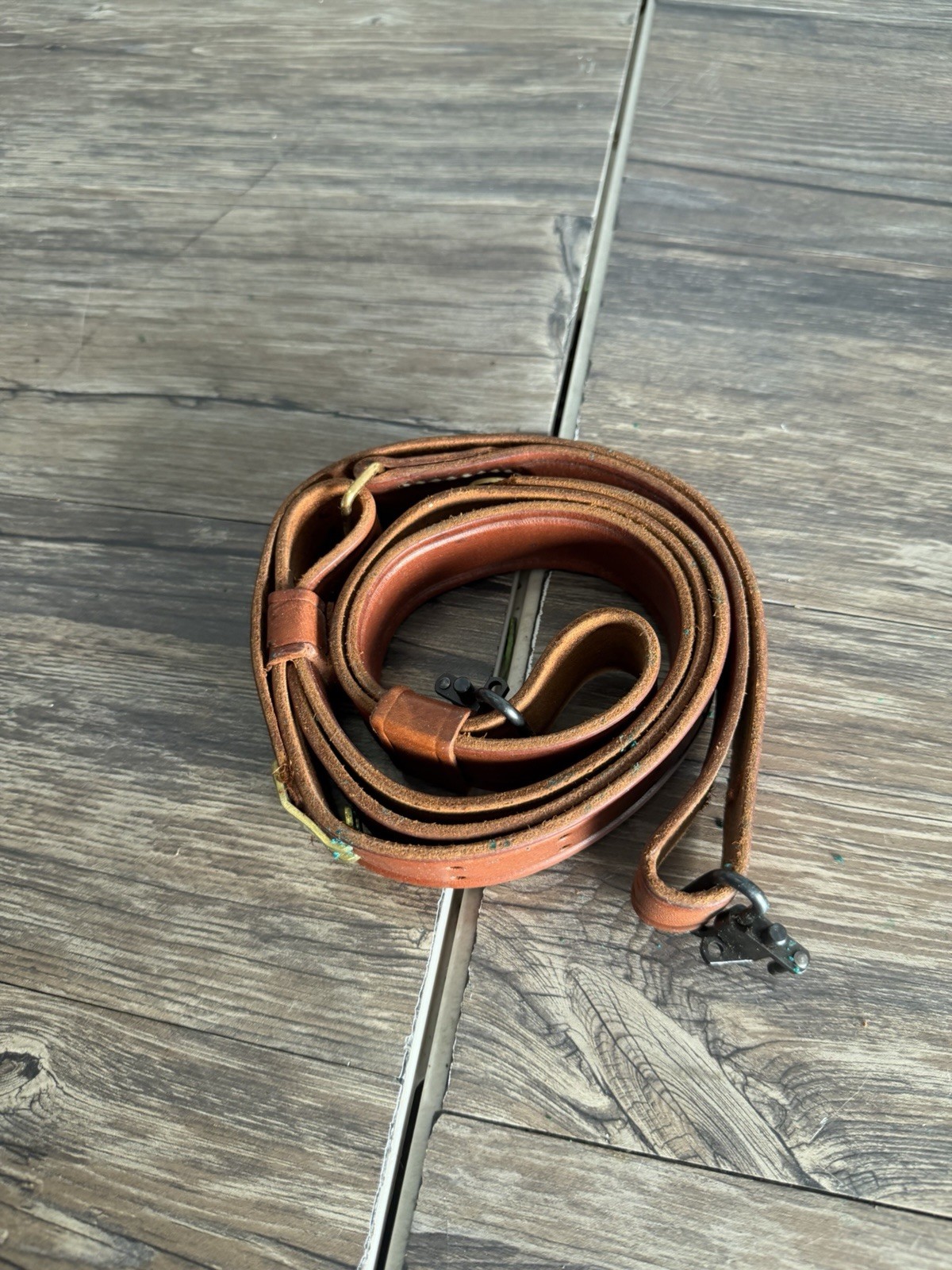 HUNTER 200-1” LEATHER RIFLE SLING With Swivels