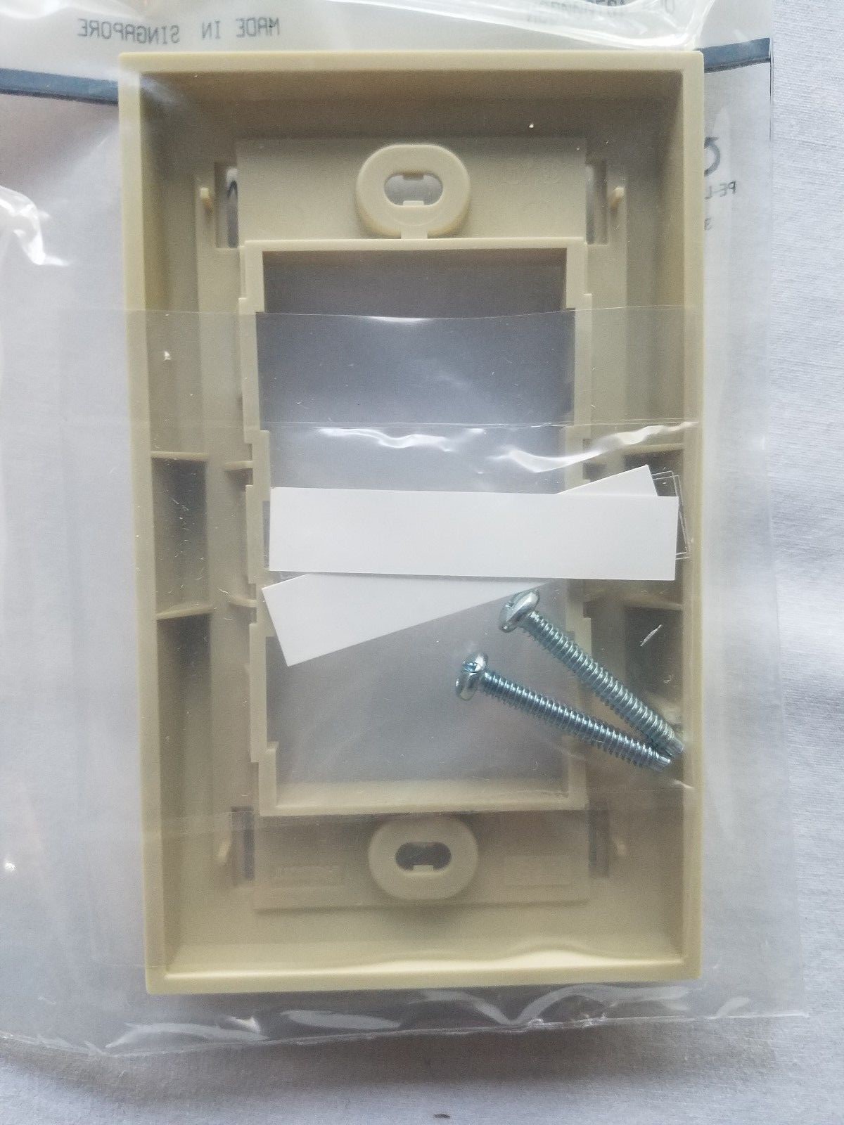CBEEI Panduit Mini-Com Executive Faceplate Frame - Electric Ivory