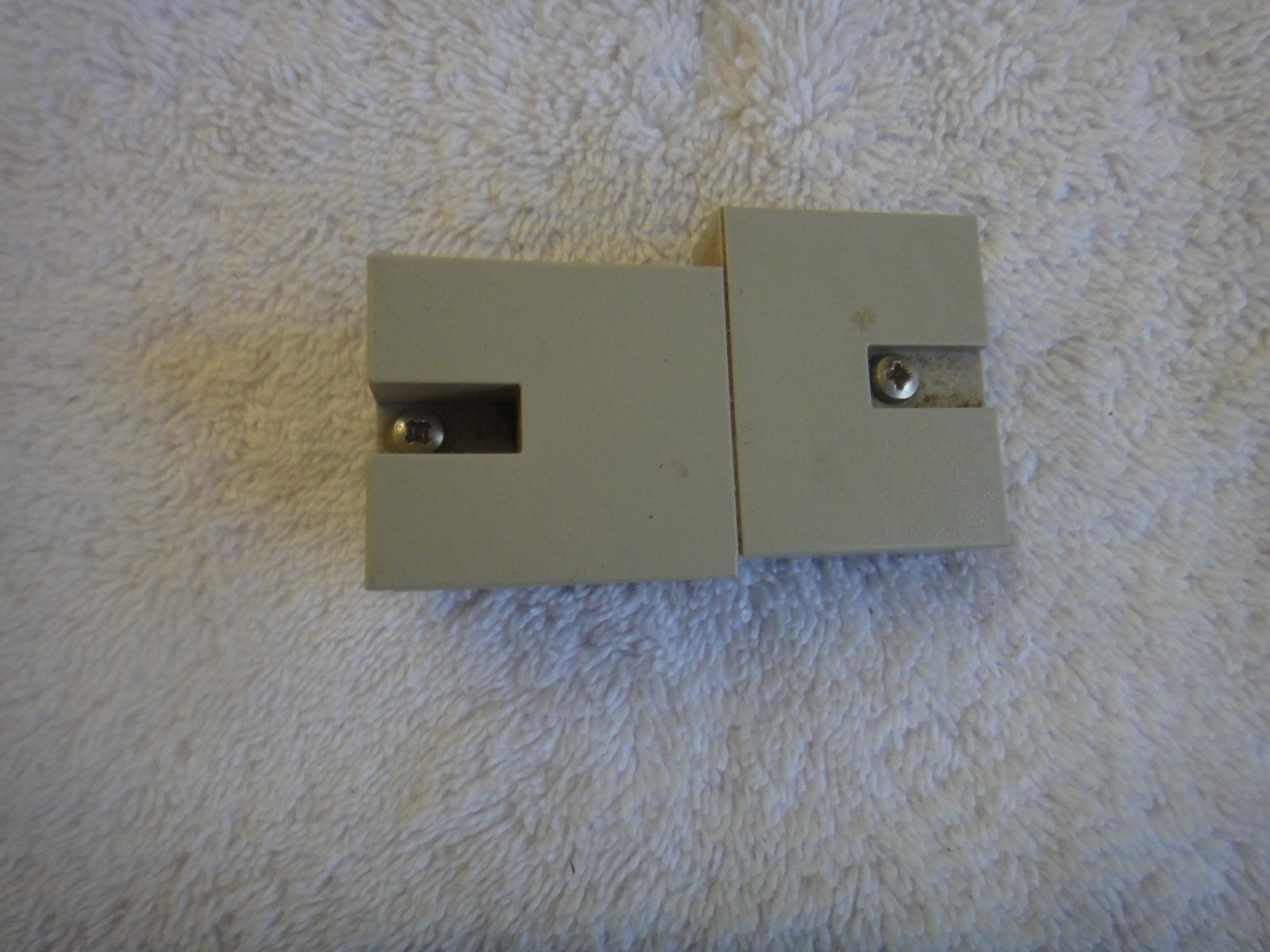 Omron PLC CPU Bus Connector      C200HW-CE001