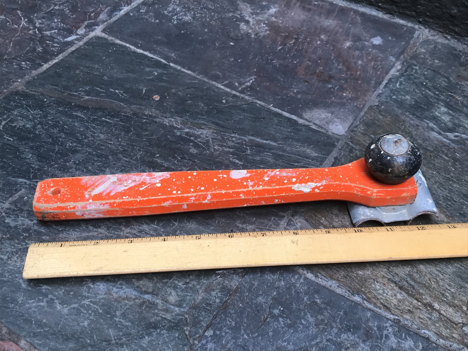 Vintage Old Orange 2-1/2" Scraper Head Wood Handle Tool