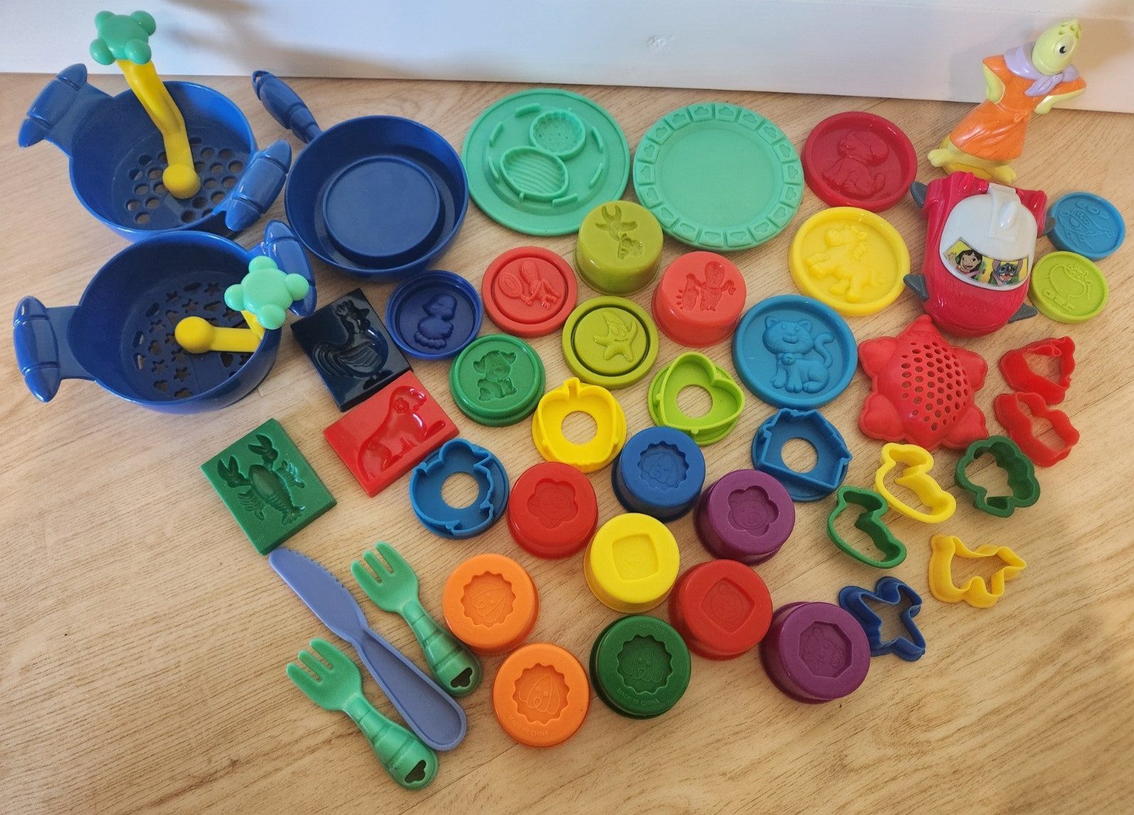 Play Doh Assorted Accessories 45 Pieces Cookware Lilo & Stitch Animals etc