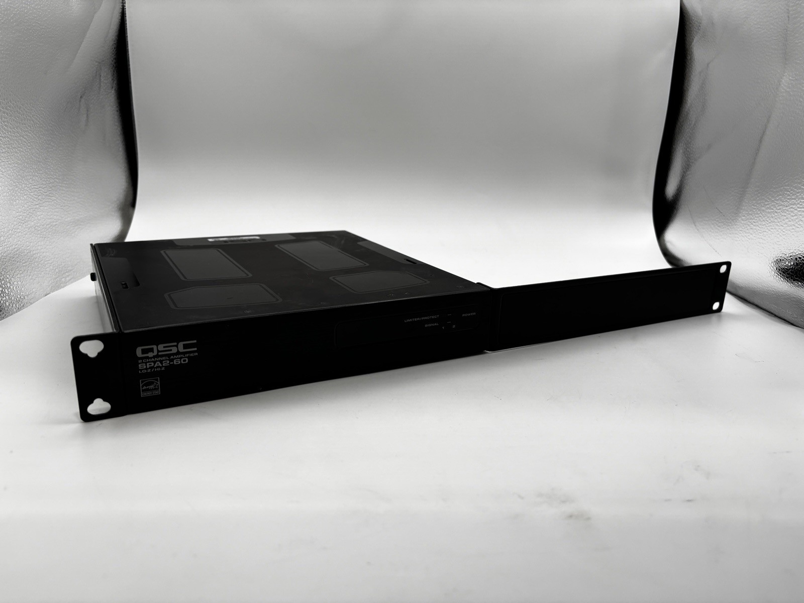 QSC 2-Channel Power Amplifier SPA2-60 LO-Z / HI-Z