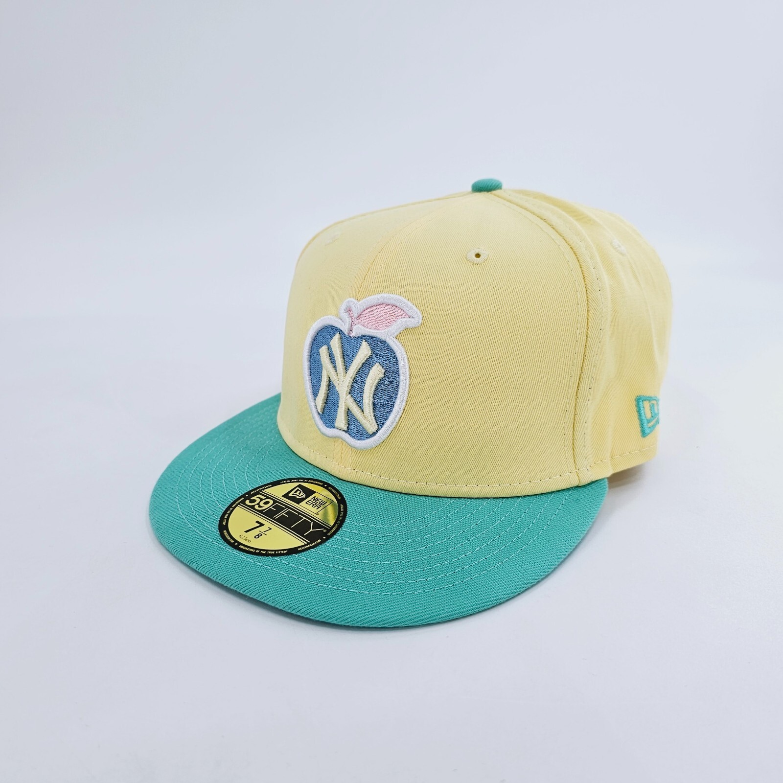 New Era New York Yankees Big Apple 1999 WS Patch 59FIFTY Fitted Hat 7 7/8