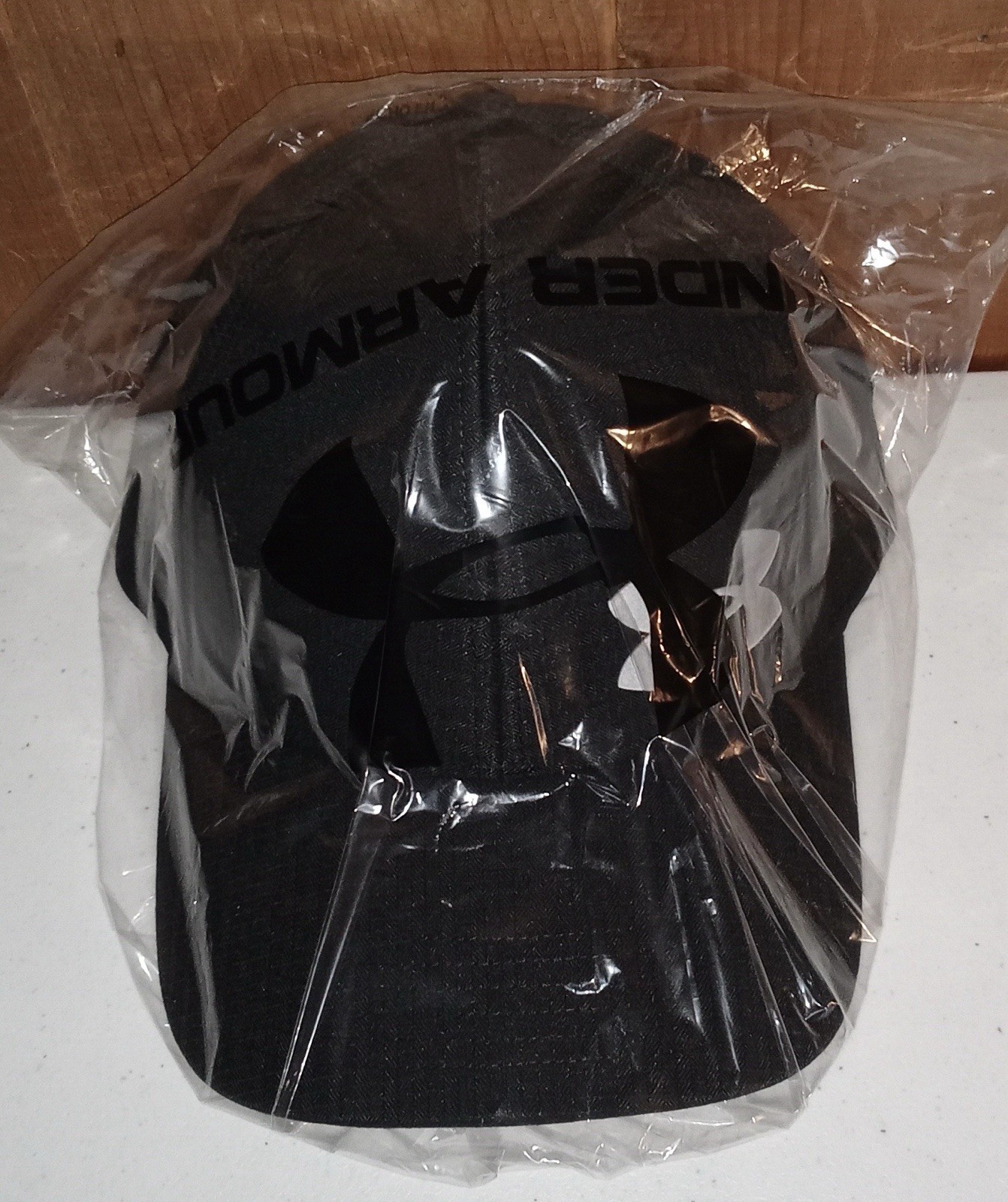 UNDER ARMOUR Iso-Chill ArmourVent Men’s Stretch Hat Cap Black S/M 1361530-001