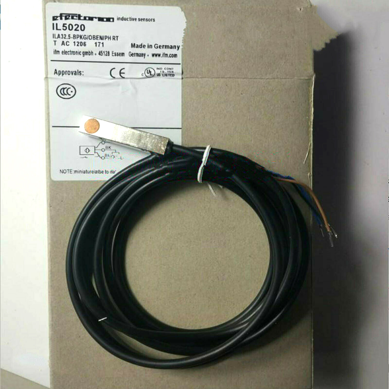 IFM IL5020 Proximity Switch New