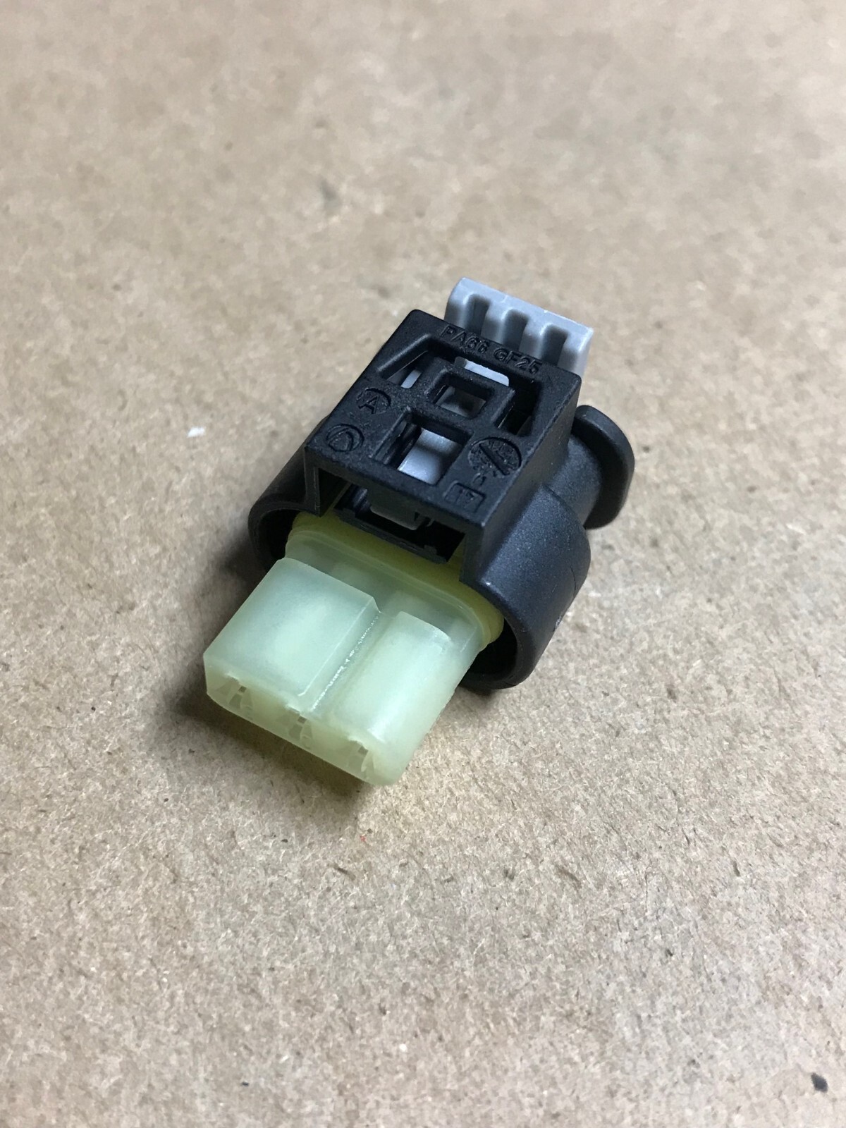 Lot of 4 Pcs Hirschmann 805-121-522 Connector (3-Way F 1.2 MLK) - BRAND NEW
