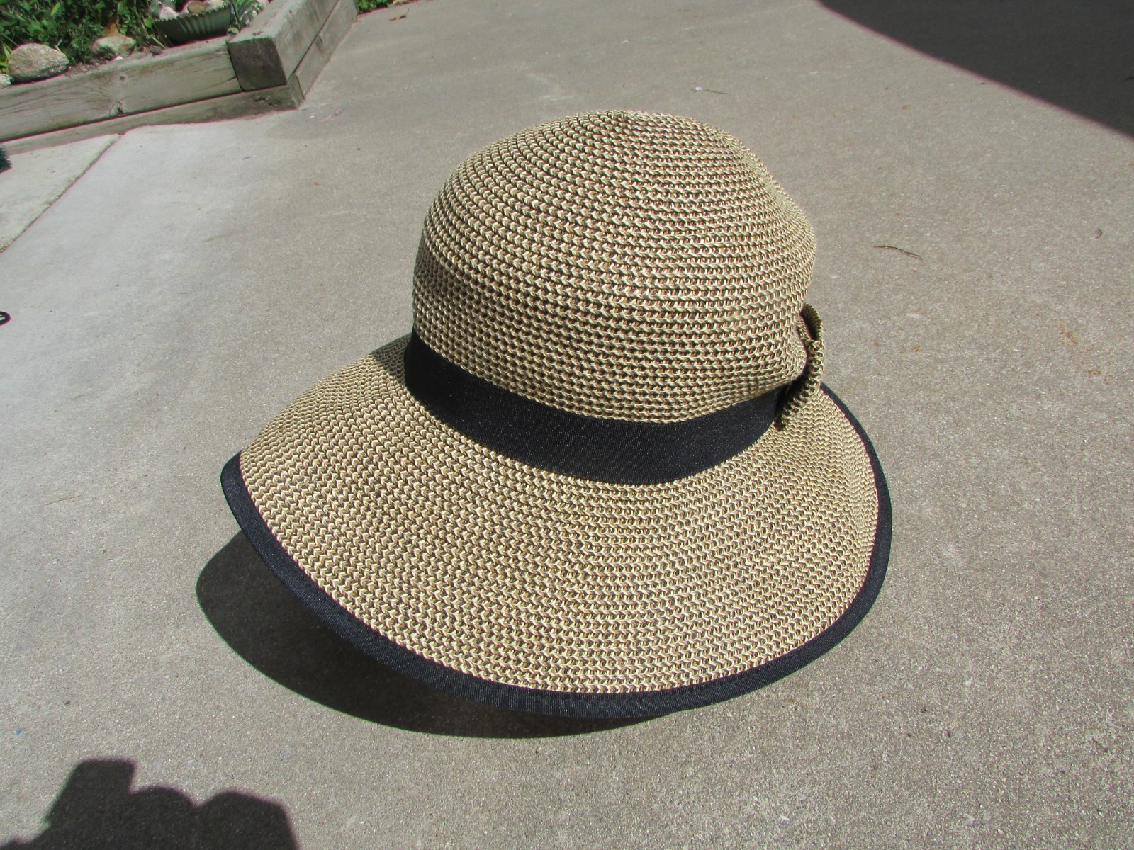 The Scala Collection Brown Black Black Trim One Size Adjustable Sun Hat NICE!