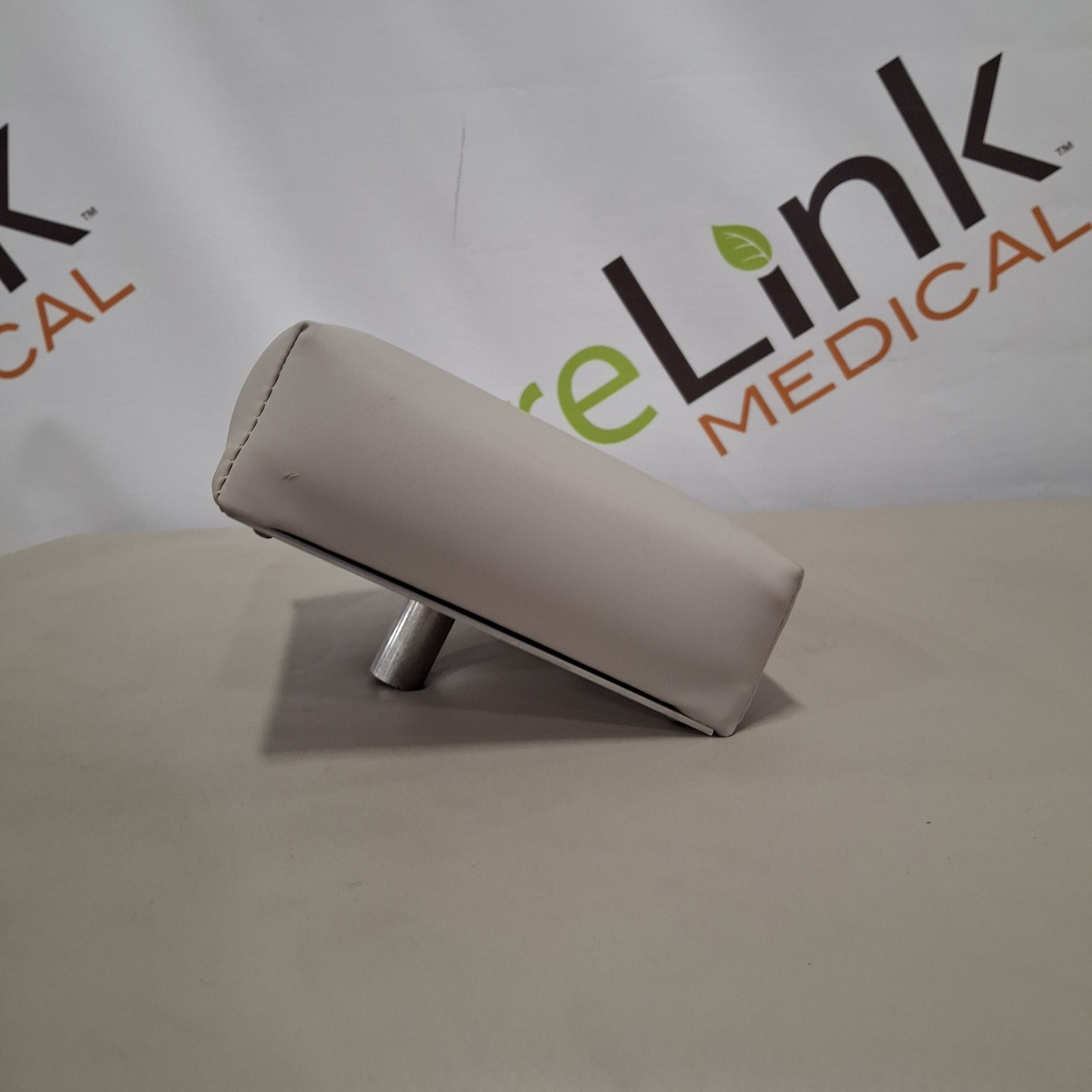 Medical Positioning, Inc. EchoBed Dual 1233 Imaging Table