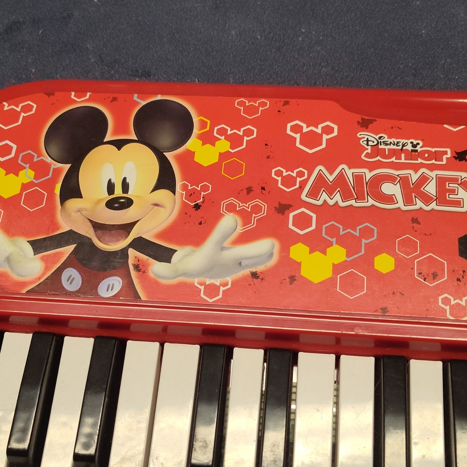 Disney Junior Mickey 28-Key Electronic Keyboard, Red/Yellow, Synth, Beginner
