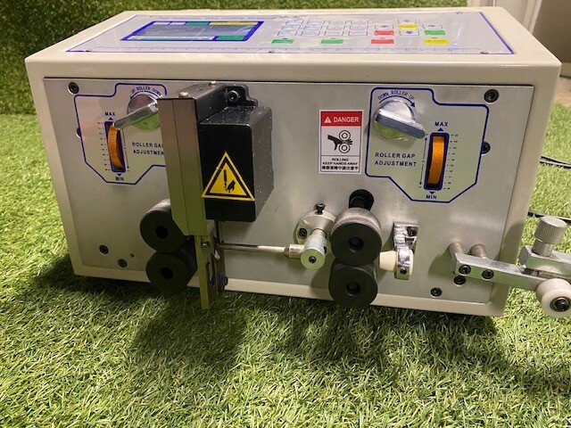 SWT Max2 Full-Automatic Computer Wire Stripping Machine