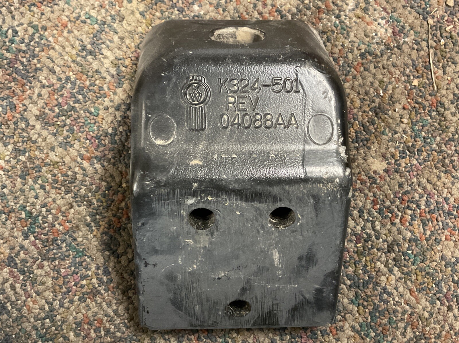 K324-501 Kenworth shock brackets