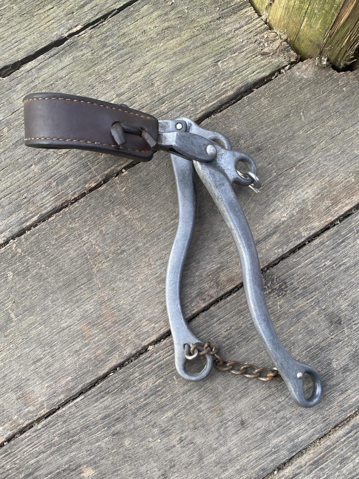 SLIESTER  Auberry CA Aluminum Hackamore 1.5” Leather Noseband