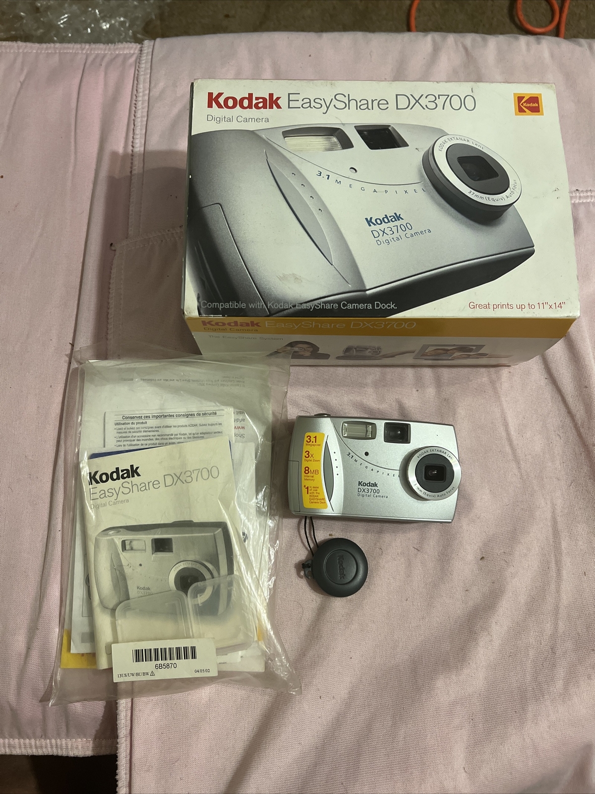 Kodak EasyShare DX3700 3.1MP Digital Camera - Silver. Power Tested Only W/Box