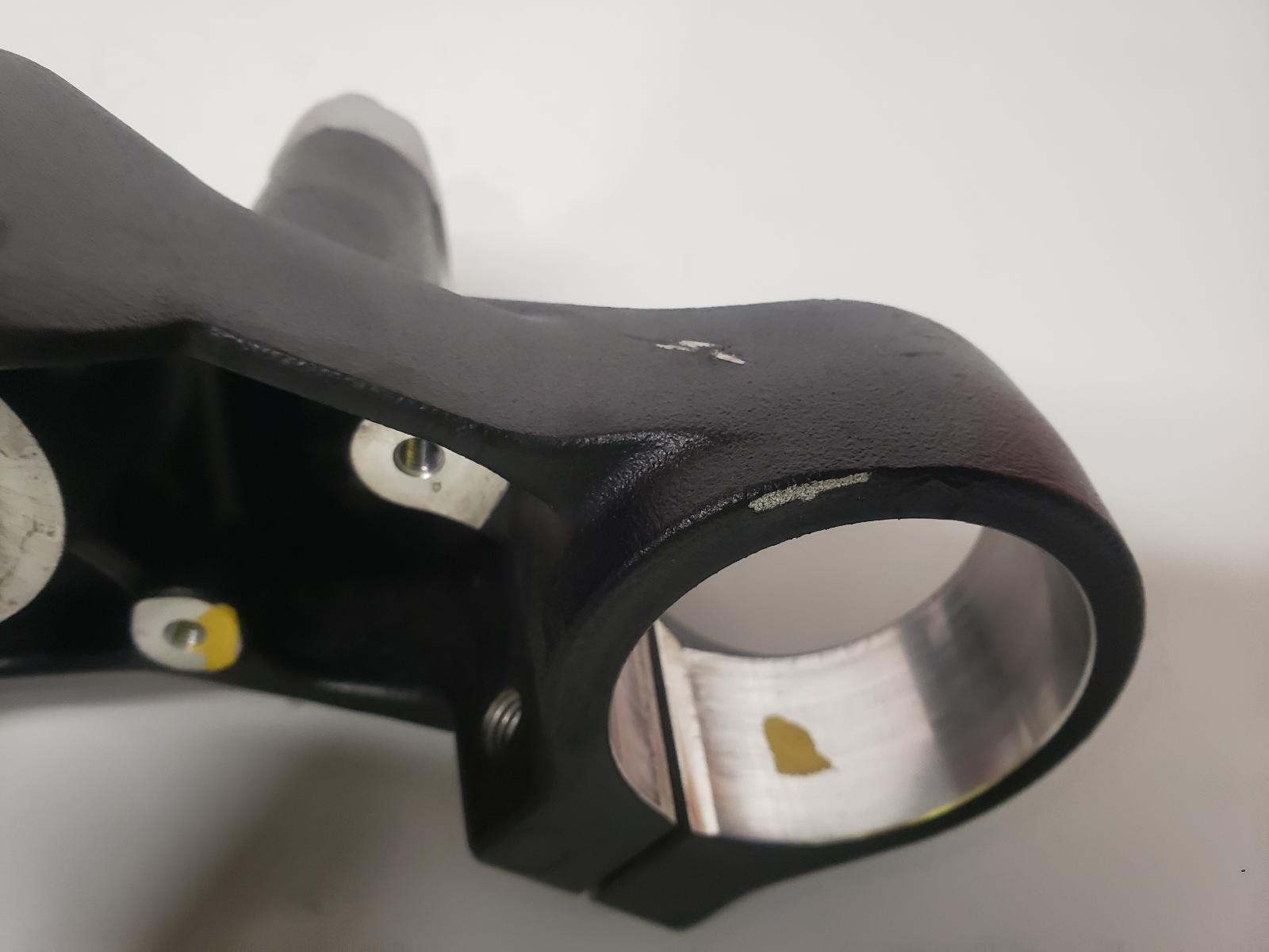2024 TRIUMPH TRIDENT 660 TOP YOKE