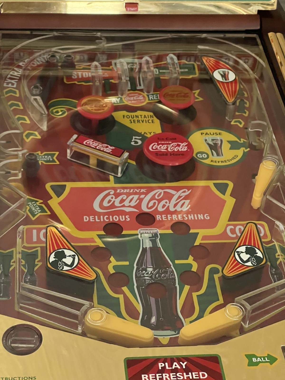 1996 Franklin Absolute Mint Condition Coca Cola Edition Ball Machine with Video