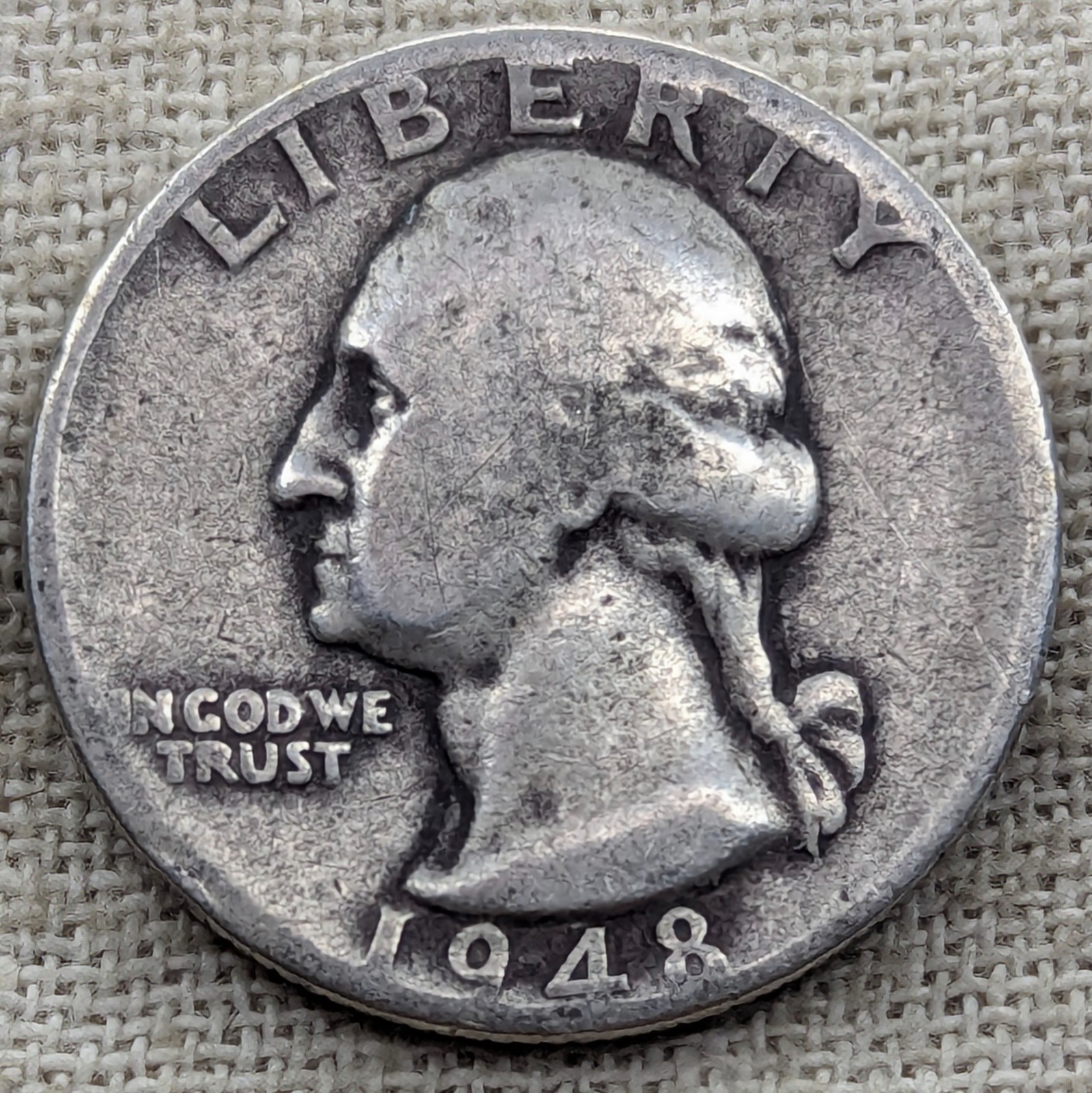 1948 Washington Quarter : Good Condition, Philadelphia Mint - .9 Fine Silver