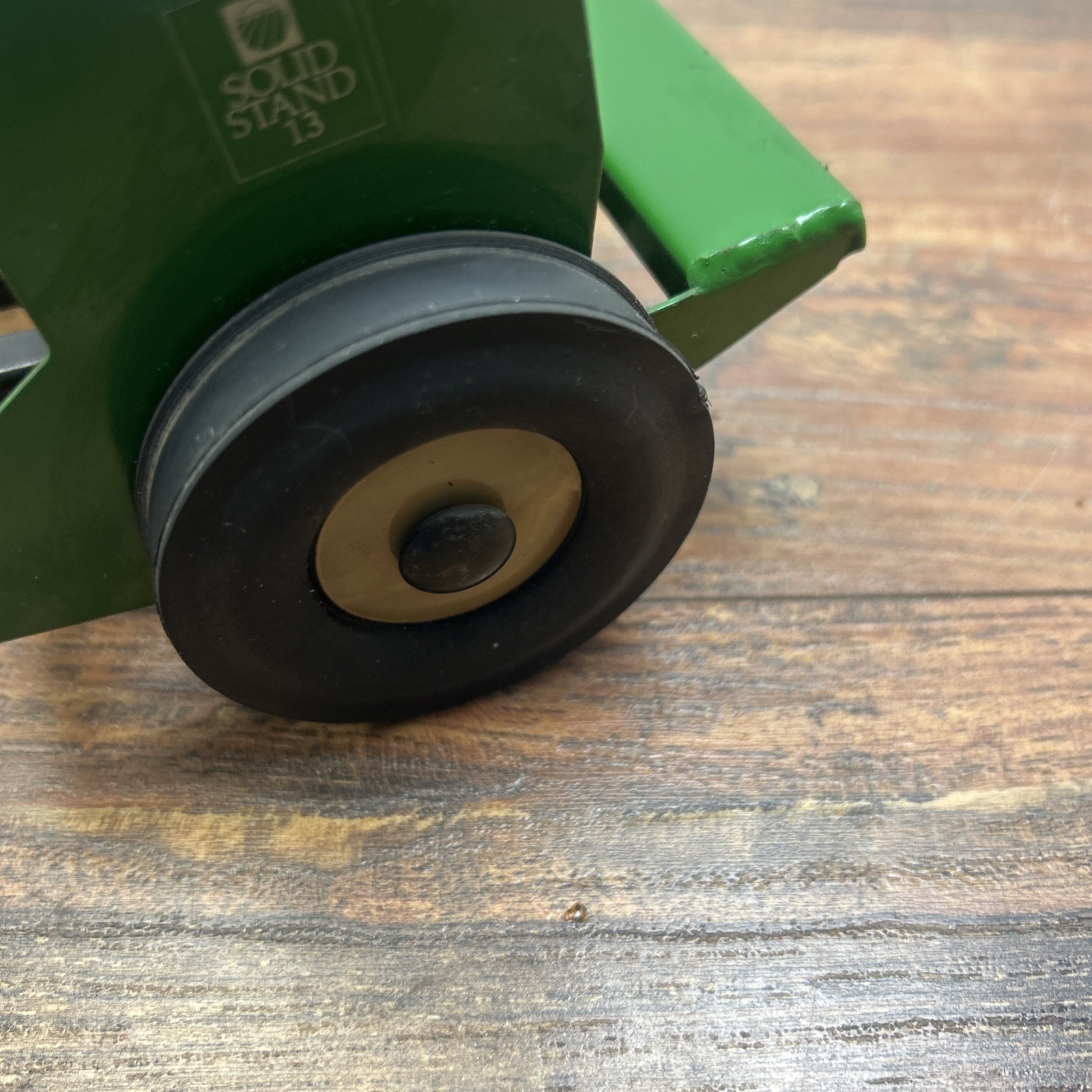 1/16 Great Plains Solid Stand End Wheel Drill Tractor Implement toy