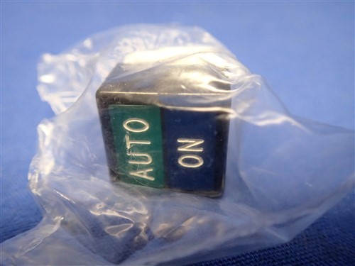 DIALIGHT 330-5100-126 SWITCH CAP AUTO/ON GR/BL NEW OLD STOCK