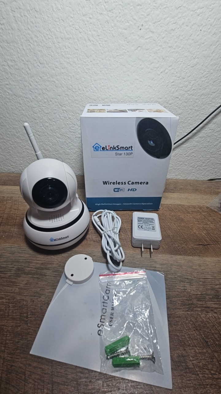 eLinkSmart Star 130P Wireless Security Camera WiFi 1080p IP Camera Open Box