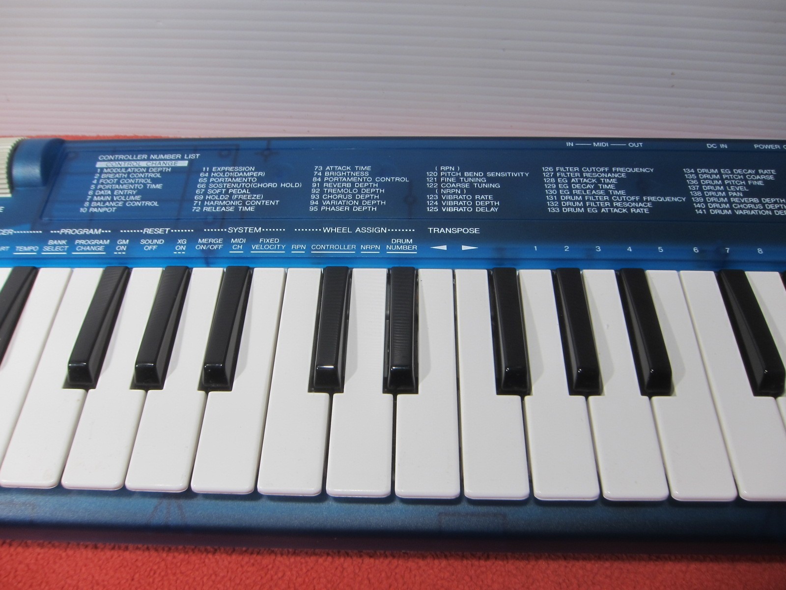 Yamaha CBX-K1 32-Key MIDI Keyboard Controller Clear Blue Skeleton MIJ Tested