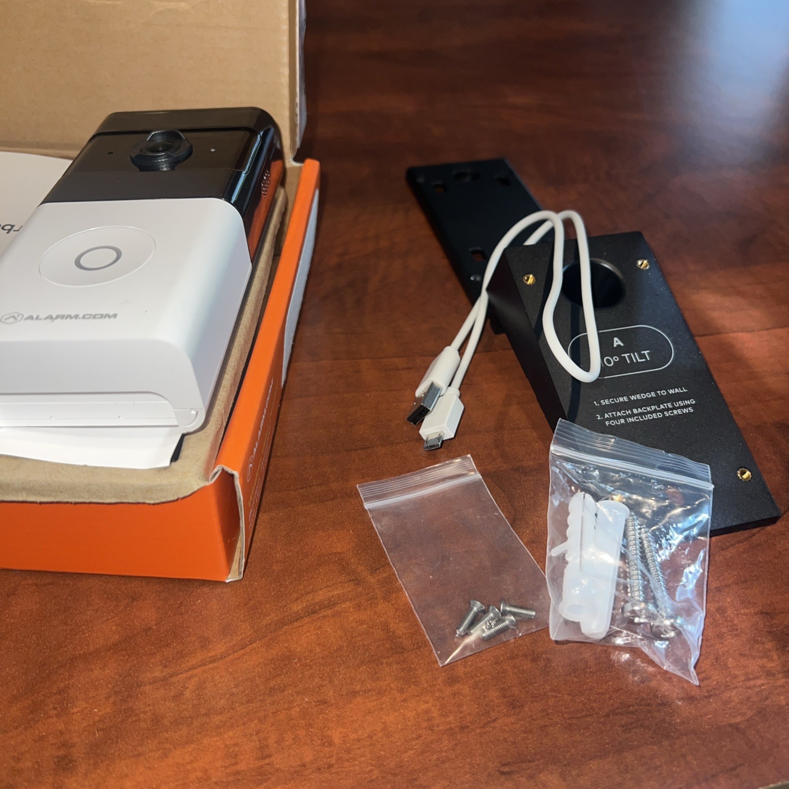 Alarm.com Smart Wireless Doorbell Chime Kit ADC-VDB780B