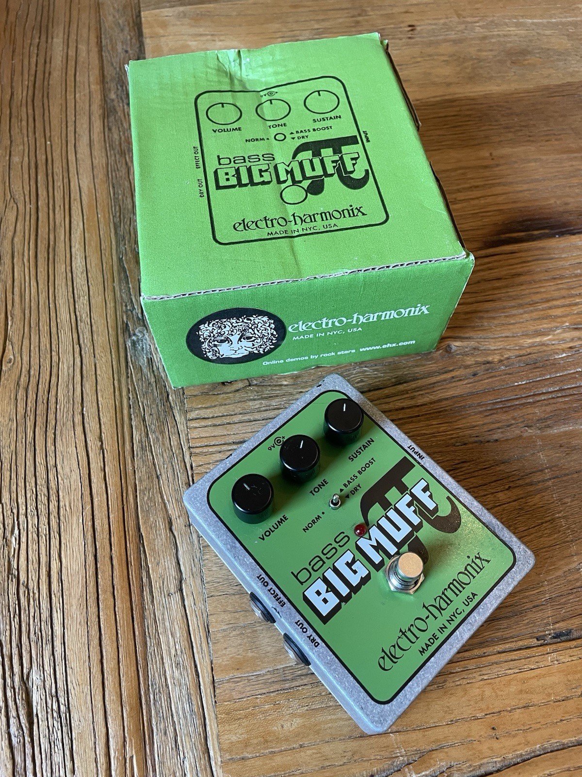 Electro-Harmonix Bass Big Muff Fuzz Bass Guitar Pedal