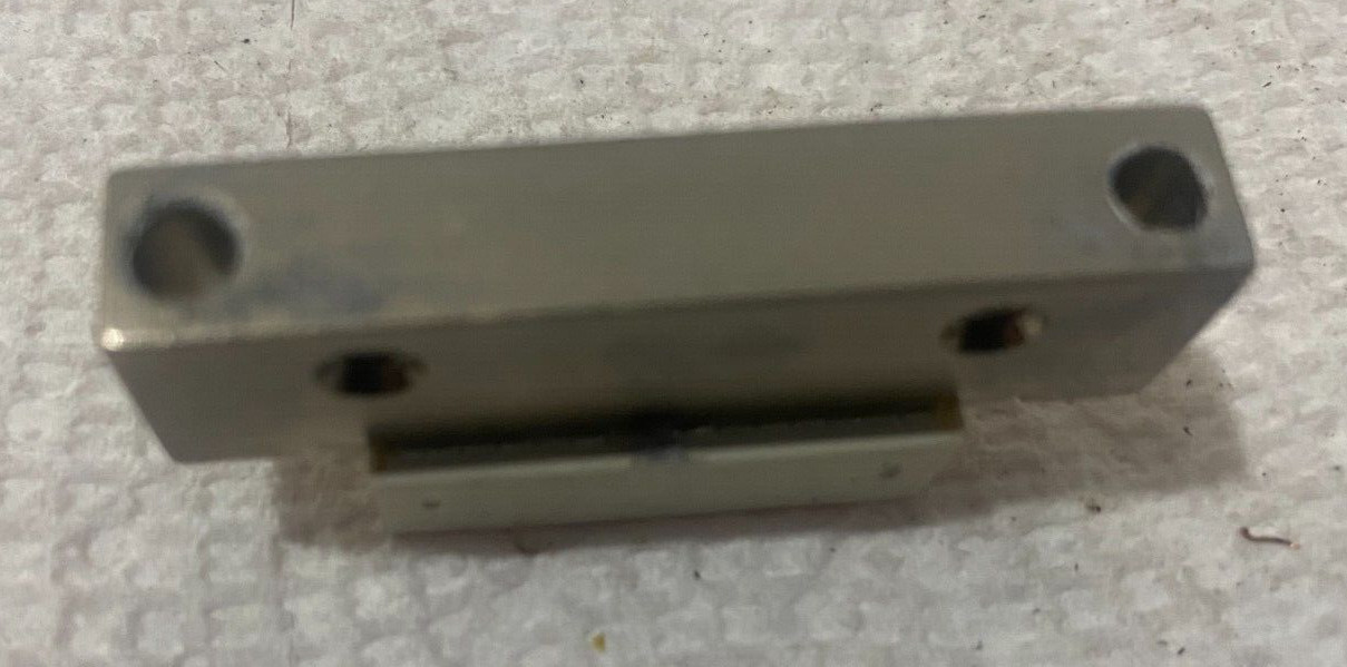 RFMD R1005300L Linear amplifier